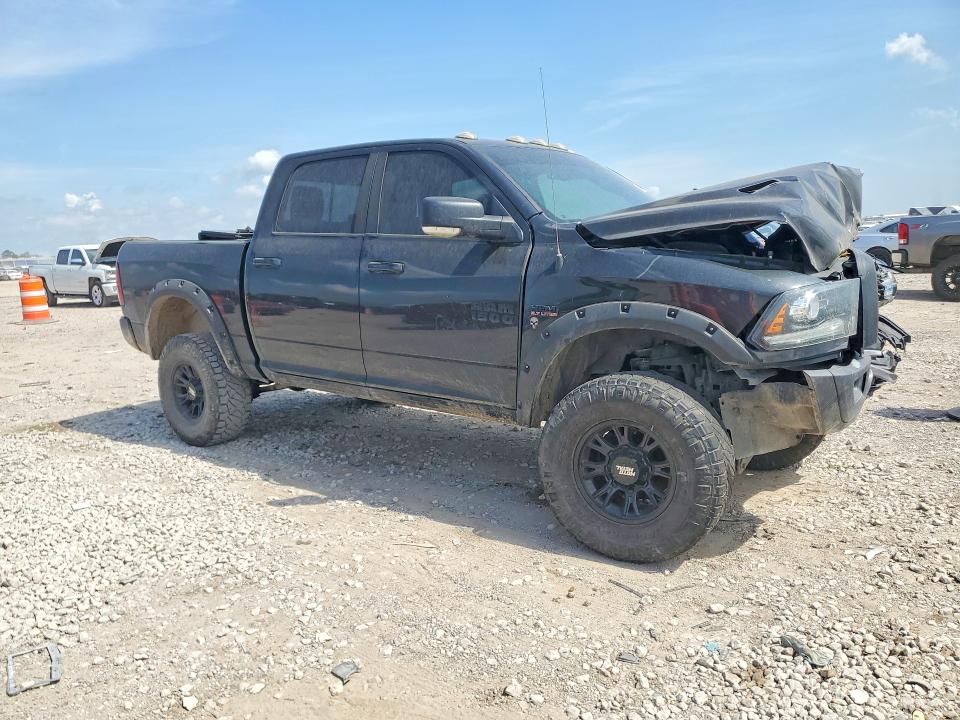 47249186 :رقم المزاد ، 1C6RR7YT3JS190698 vin ، 2018 Ram 1500 مزاد بيع