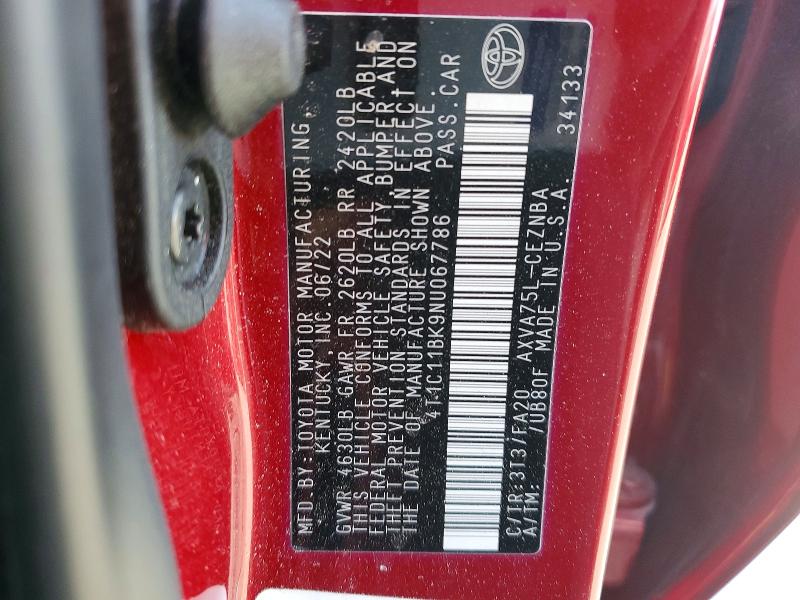 47728816 :رقم المزاد ، 4T1C11BK9NU067786 vin ، 2022 Toyota Camry مزاد بيع
