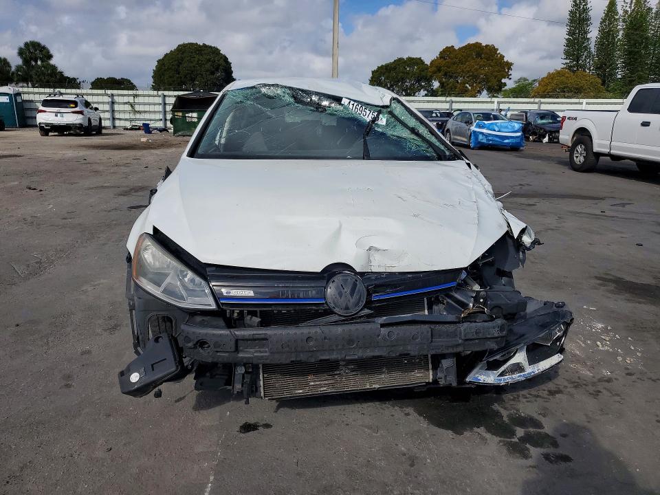 Продаж на аукціоні авто 2016 Volkswagen E-golf, vin: WVWKP7AU7GW901713, номер лоту: 41695756
