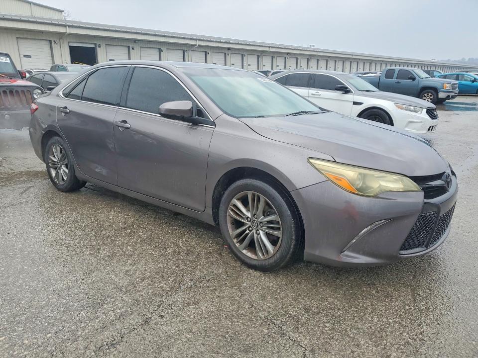 79109125 :رقم المزاد ، 4T1BF1FK9HU313392 vin ، 2017 Toyota Camry مزاد بيع