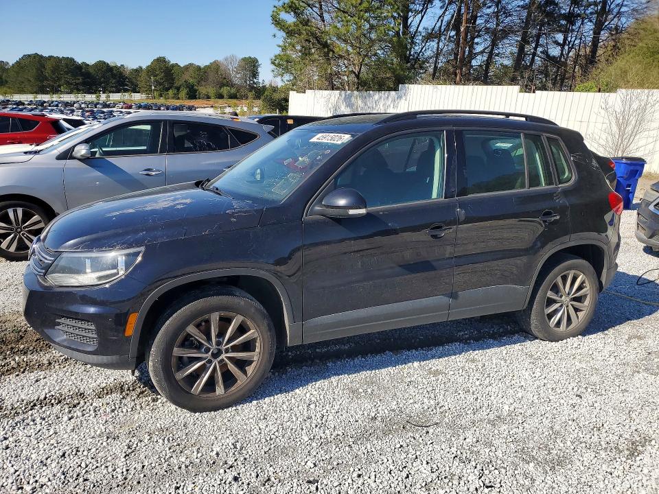 2018 Volkswagen Tiguan Limited მანქანა იყიდება აუქციონზე, vin: WVGAV7AX9JK000476, აუქციონის ნომერი: 45915026