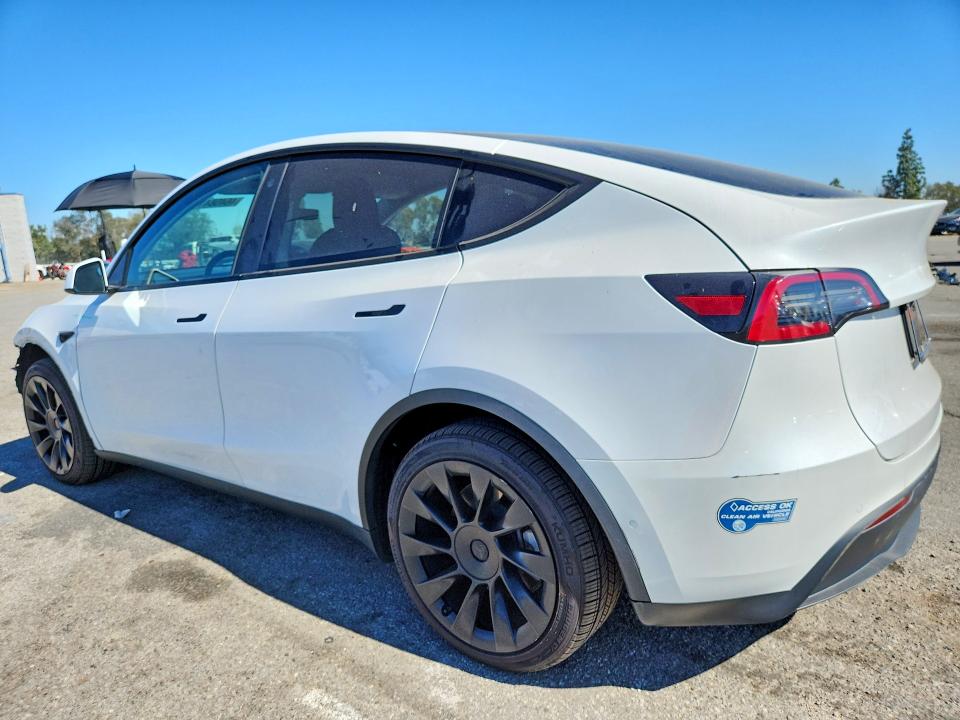 Продажа на аукционе авто 2021 Tesla Model Y, vin: 5YJYGDEE3MF244890, номер лота: 46458416