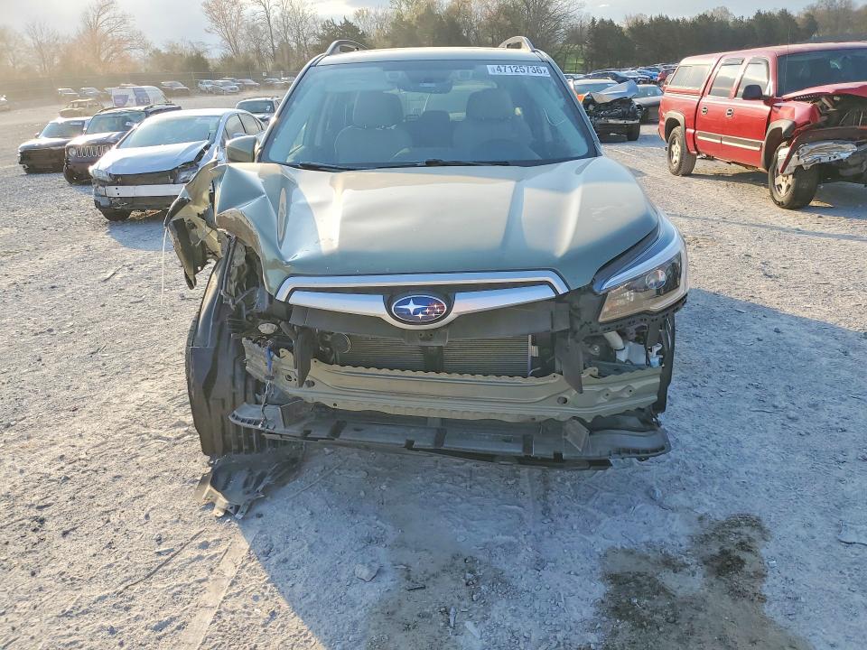 47125736 :رقم المزاد ، JF2SKAFC3MH527288 vin ، 2021 Subaru Forester مزاد بيع