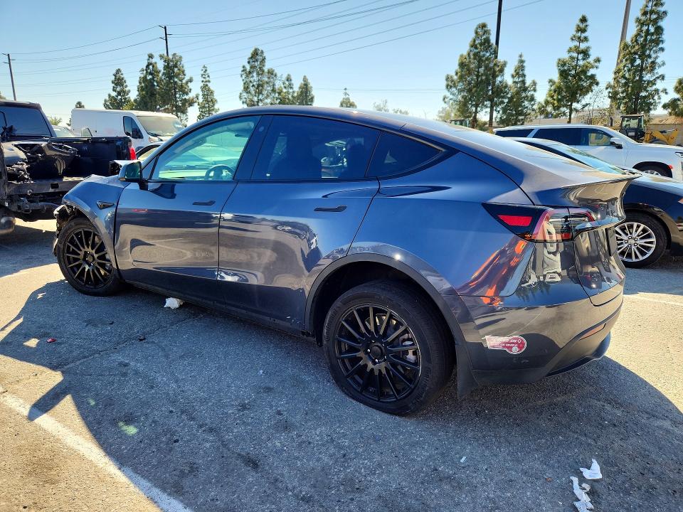 Продаж на аукціоні авто 2023 Tesla Model Y, vin: 7SAYGDEE7PA125955, номер лоту: 46769846