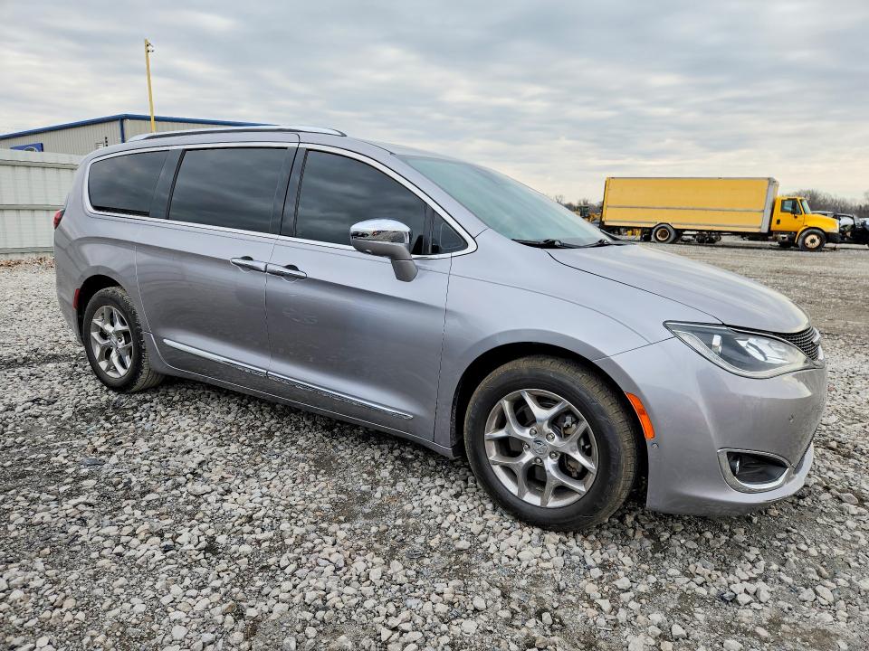 Продажа на аукционе авто 2017 Chrysler Pacifica, vin: 2C4RC1GG7HR747958, номер лота: 46818376