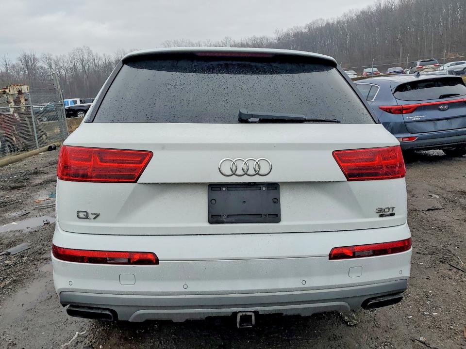 46698776 :رقم المزاد ، WA1VAAF79HD036569 vin ، 2017 Audi Q7 مزاد بيع