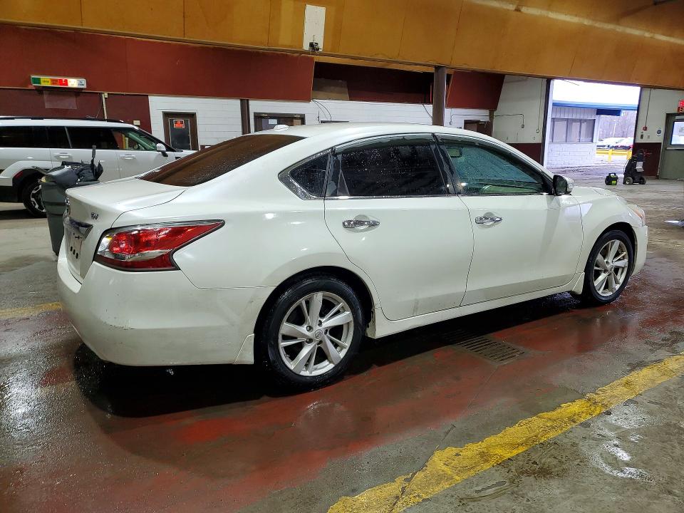 Продаж на аукціоні авто 2015 Nissan Altima, vin: 1N4AL3AP4FC130174, номер лоту: 46175806