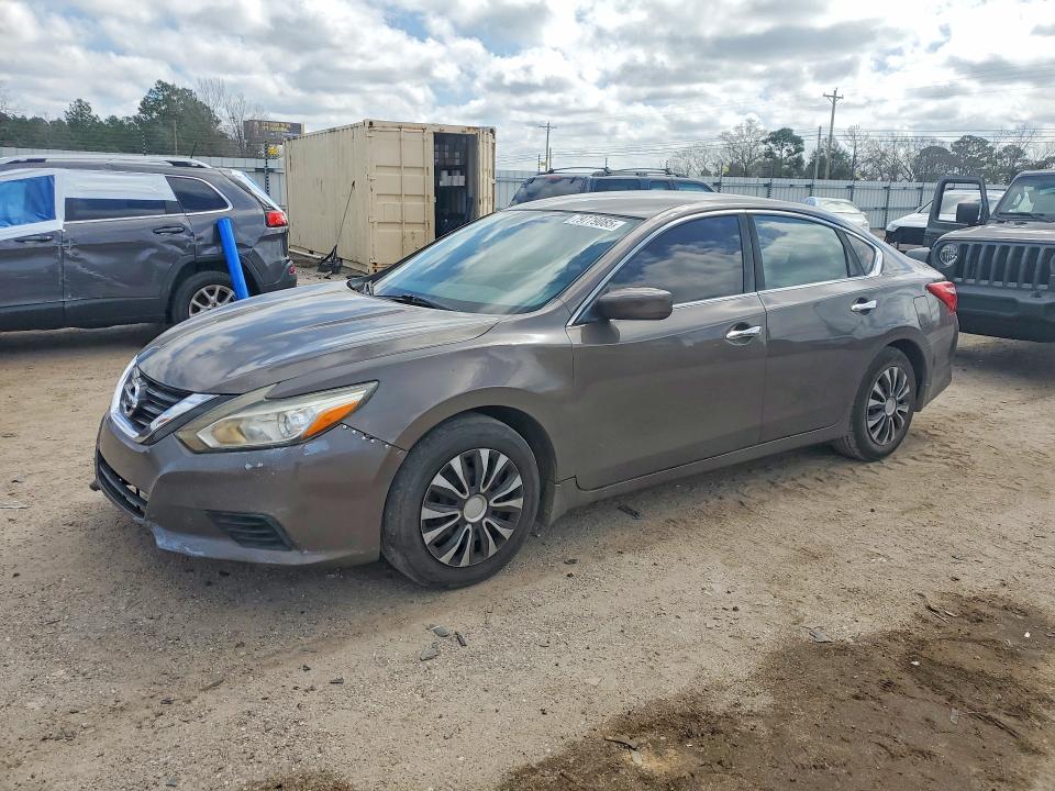 79779085 :رقم المزاد ، 1N4AL3AP0HN304751 vin ، 2017 Nissan Altima مزاد بيع