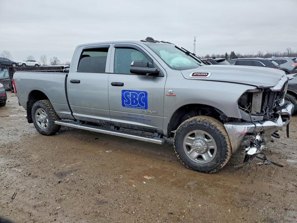 79347135 :رقم المزاد ، 3C6UR5CL3KG570381 vin ، 2019 Ram 2500 مزاد بيع