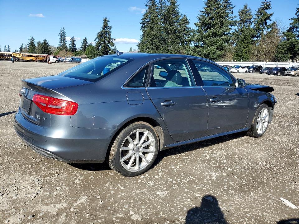 47915356 :رقم المزاد ، WAUFFAFL0FN008950 vin ، 2015 Audi A4 مزاد بيع