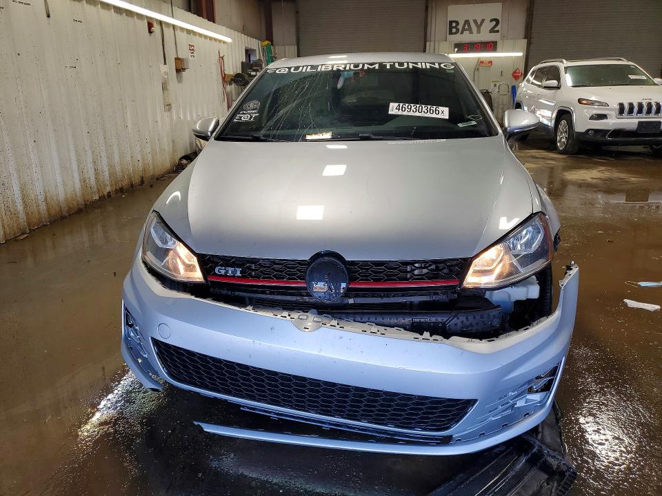 Продажа на аукционе авто 2015 Volkswagen Gti, vin: 3VW4T7AU7FM041764, номер лота: 46930366