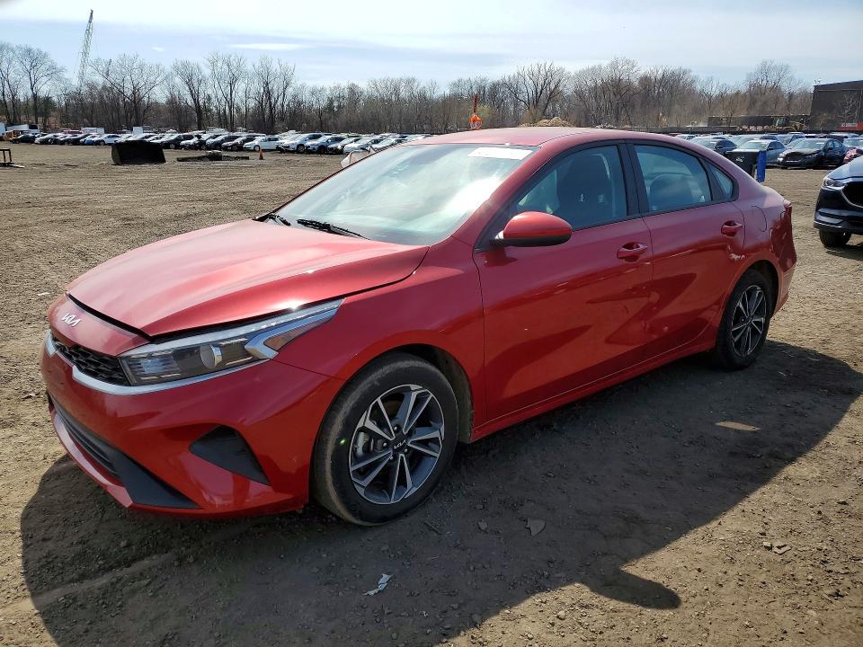 2023 Kia Forte მანქანა იყიდება აუქციონზე, vin: 3KPF24ADXPE671030, აუქციონის ნომერი: 47940656