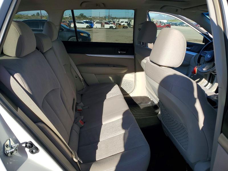 2013 Subaru Outback მანქანა იყიდება აუქციონზე, vin: 4S4BRBGC0D3304746, აუქციონის ნომერი: 45773226