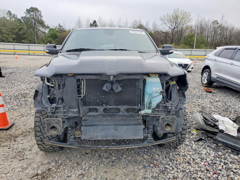 46097326 :رقم المزاد ، 1C6SRFFT2KN516733 vin ، 2019 Ram 1500 مزاد بيع