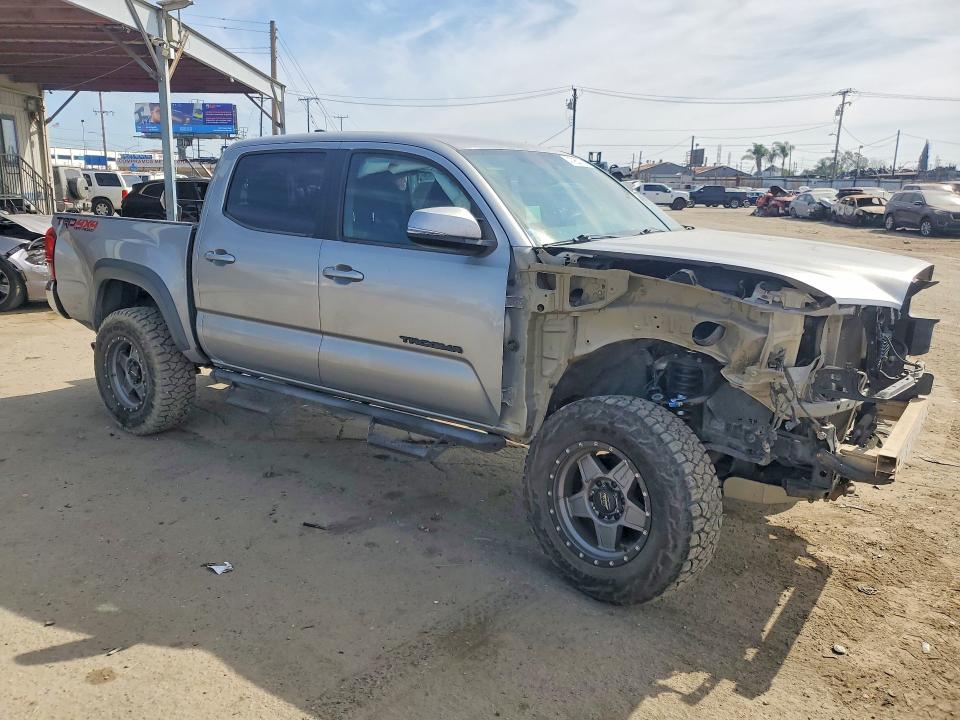 Продаж на аукціоні авто 2017 Toyota Tacoma, vin: 3TMCZ5AN0HM090740, номер лоту: 47950766
