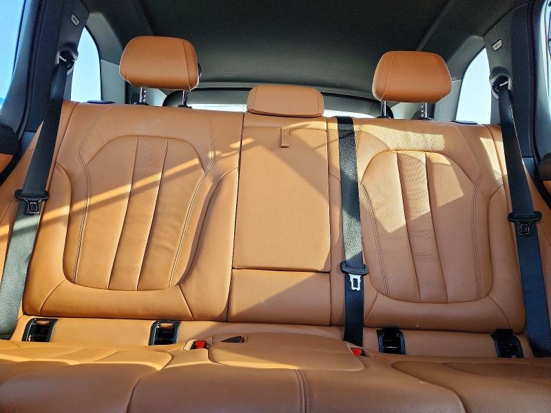 46033956 :رقم المزاد ، 5UXCR4C0XM9F89681 vin ، 2021 Bmw X5 مزاد بيع