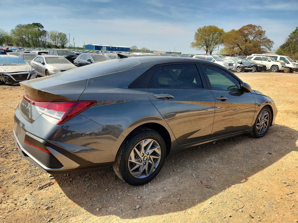 Продажа на аукционе авто 2024 Hyundai Elantra, vin: KMHLM4DG0RU757661, номер лота: 47049986