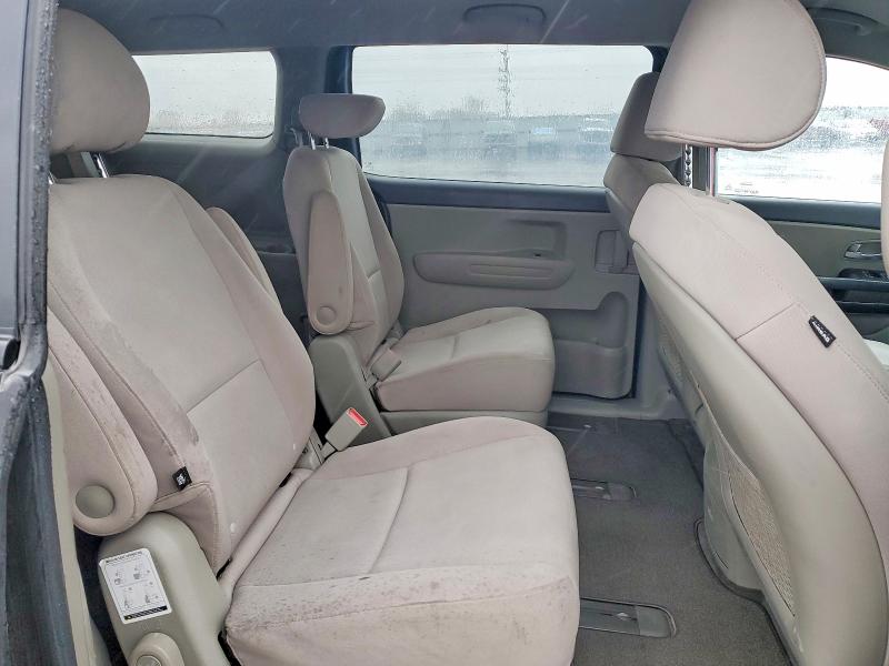 41794296 :رقم المزاد ، KNDMB5C10F6039089 vin ، 2015 Kia Sedona مزاد بيع