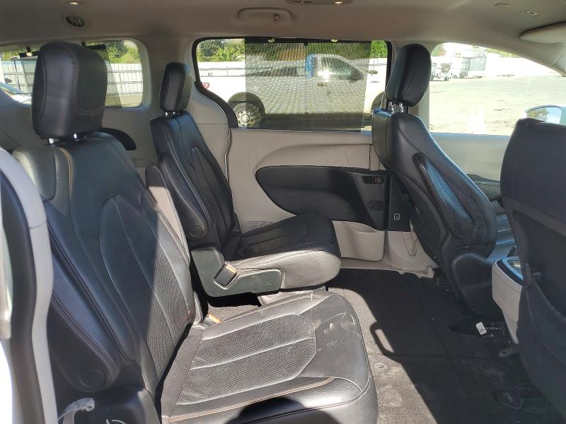 47459616 :رقم المزاد ، 2C4RC1BG7JR154145 vin ، 2018 Chrysler Pacifica مزاد بيع