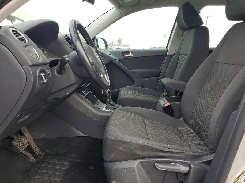 2013 Volkswagen Tiguan მანქანა იყიდება აუქციონზე, vin: WVGAV3AX6DW609692, აუქციონის ნომერი: 48103266