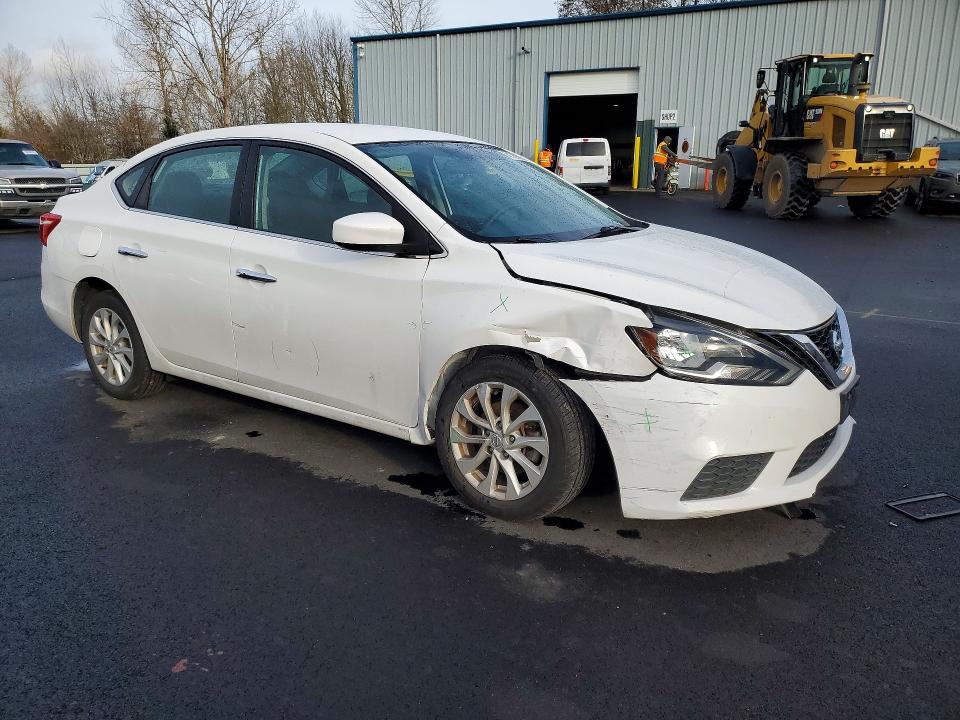 41739726 :رقم المزاد ، 3N1AB7AP2KY258955 vin ، 2019 Nissan Sentra مزاد بيع