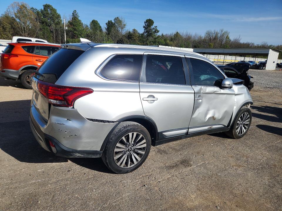 Продаж на аукціоні авто 2020 Mitsubishi Outlander, vin: JA4AD3A31LZ040472, номер лоту: 46176696