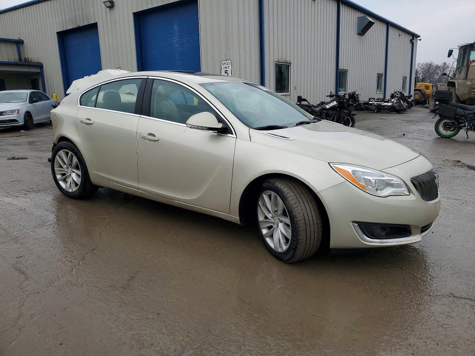 79640505 :رقم المزاد ، 2G4GP5EX5F9188604 vin ، 2015 Buick Regal مزاد بيع