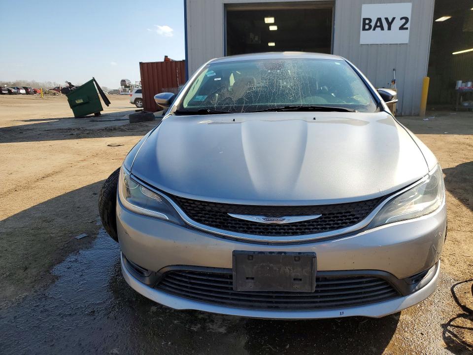 47529786 :رقم المزاد ، 1C3CCCFB7GN189827 vin ، 2016 Chrysler 200 مزاد بيع