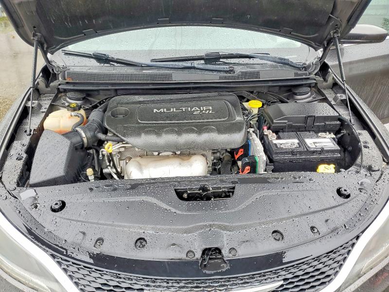 42017356 :رقم المزاد ، 1C3CCCAB5HN501927 vin ، 2017 Chrysler 200 مزاد بيع