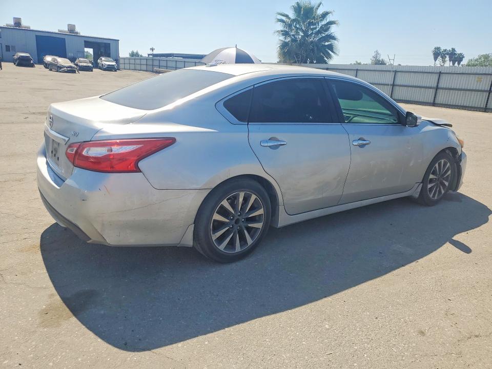 Продажа на аукционе авто 2017 Nissan Altima, vin: 1N4AL3AP8HC269338, номер лота: 46953226
