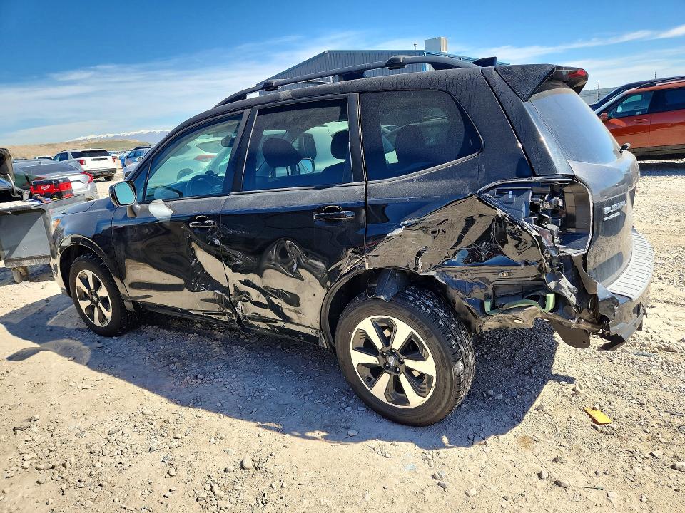 Продаж на аукціоні авто 2018 Subaru Forester, vin: JF2SJAEC5JH428102, номер лоту: 41669016