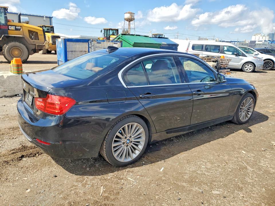 2013 Bmw 328 მანქანა იყიდება აუქციონზე, vin: WBA3B3C58DF535657, აუქციონის ნომერი: 46439756