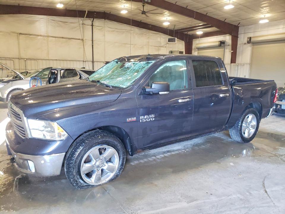 46686766 :رقم المزاد ، 3C6RR7LT1GG136386 vin ، 2016 Ram 1500 مزاد بيع