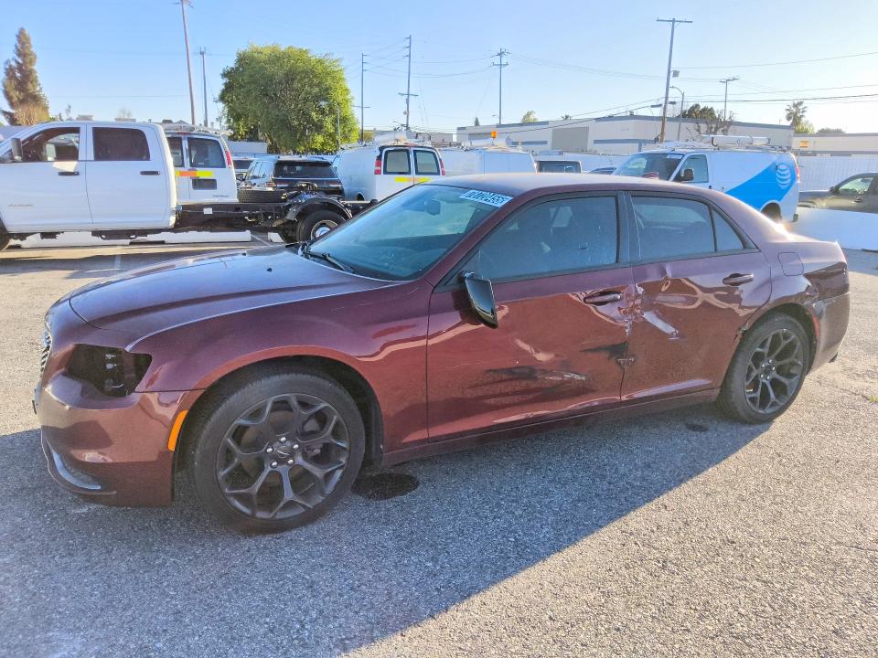 Продажа на аукционе авто 2019 Chrysler 300, vin: 2C3CCAAG1KH679186, номер лота: 78720455