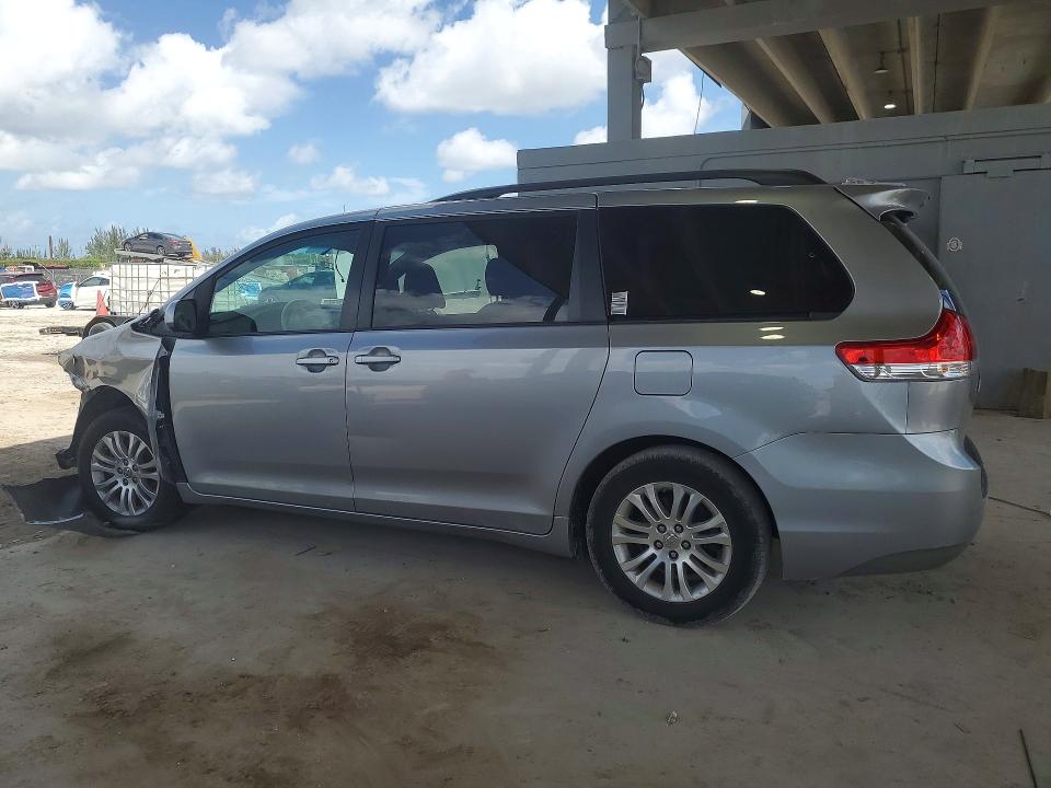 Aukcja sprzedaży 2011 Toyota Sienna, vin: 5TDYK3DC2BS103844, numer aukcji: 46776756