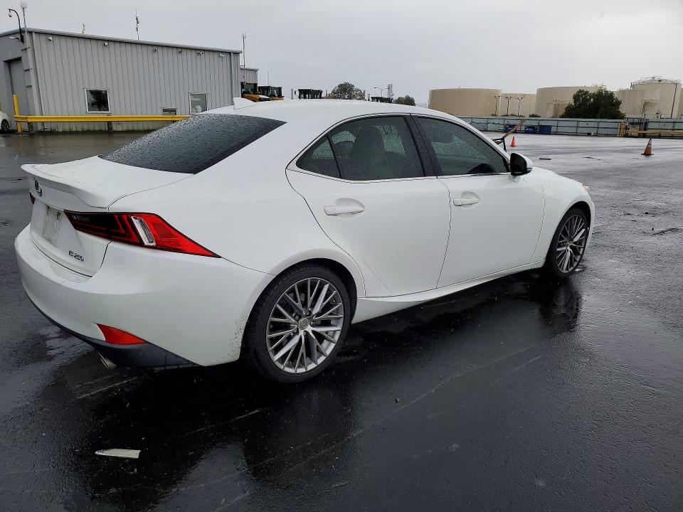 Продажа на аукционе авто 2015 Lexus Is 250, vin: JTHBF1D22F5079013, номер лота: 48349246