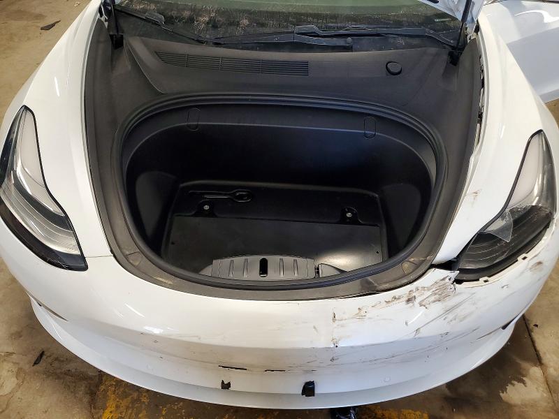 46840086 :رقم المزاد ، 5YJ3E1EB9JF122289 vin ، 2018 Tesla Model 3 مزاد بيع