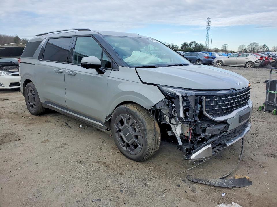 Продаж на аукціоні авто 2025 Kia Carnival, vin: KNDNE5K36S6504676, номер лоту: 46417096