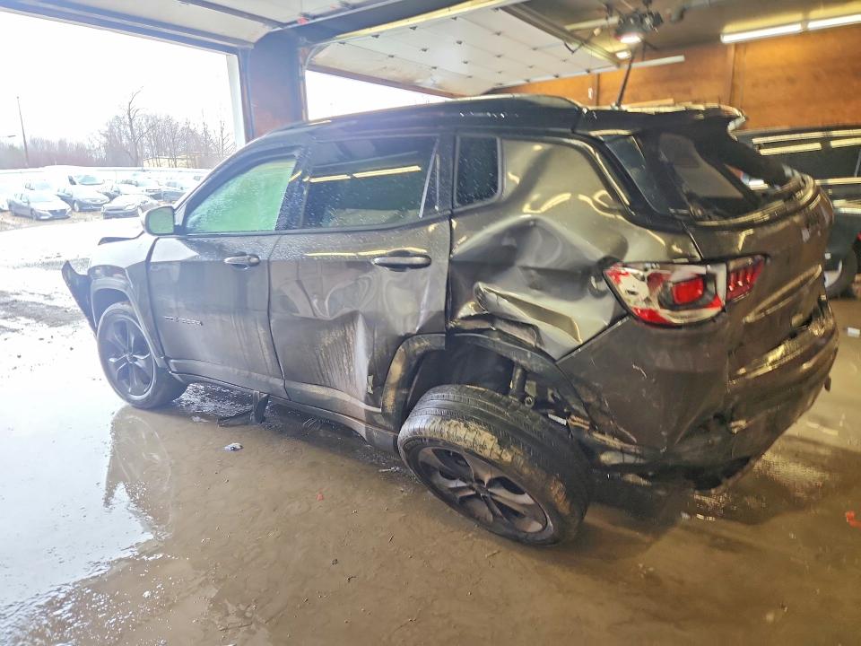 2018 Jeep Compass მანქანა იყიდება აუქციონზე, vin: 3C4NJDBB7JT400215, აუქციონის ნომერი: 41698606