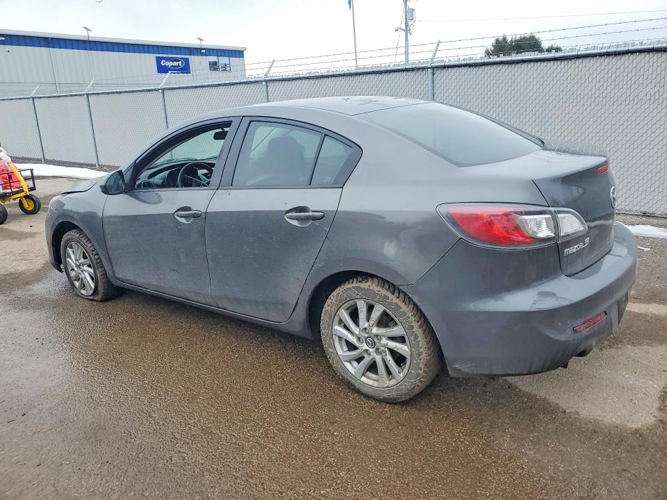 41925446 :رقم المزاد ، JM1BL1UF4D1823177 vin ، 2013 Mazda 3 مزاد بيع