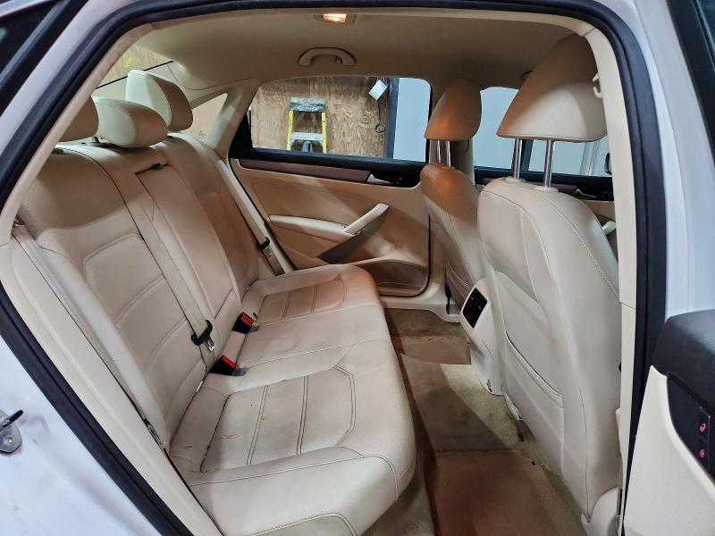 2014 Volkswagen Passat მანქანა იყიდება აუქციონზე, vin: 1VWBT7A39EC105057, აუქციონის ნომერი: 47247106