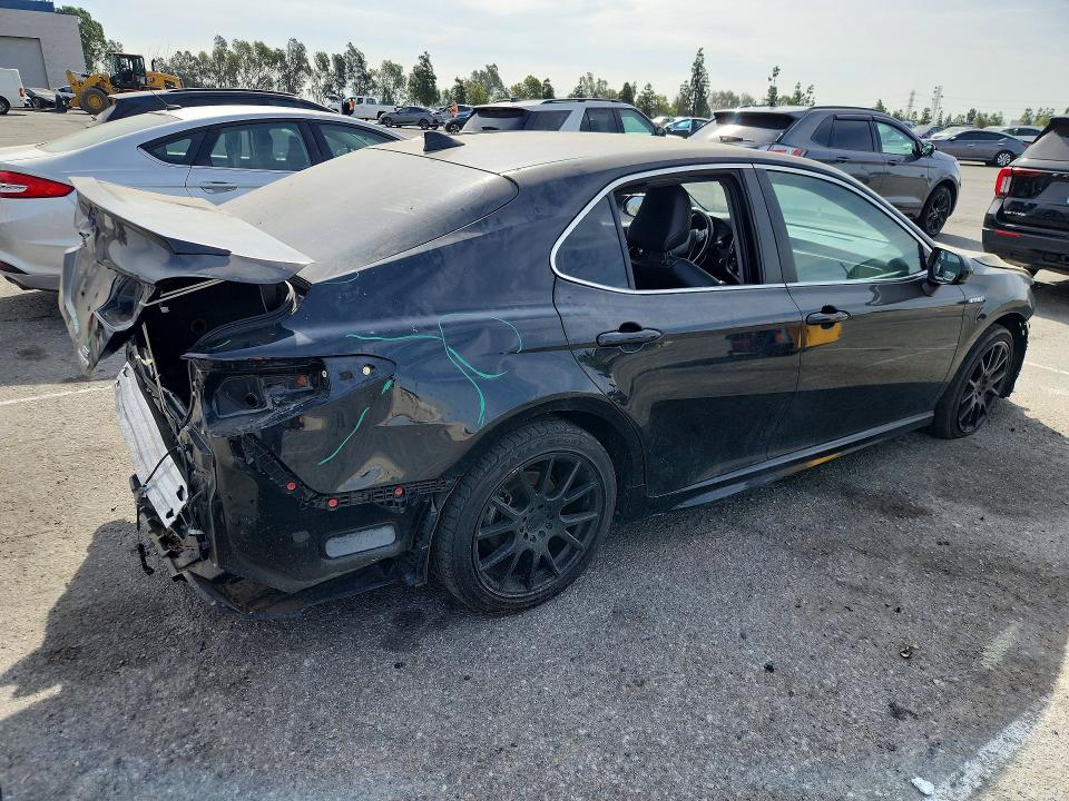 47422316 :رقم المزاد ، 4T1G31AK7MU028867 vin ، 2021 Toyota Camry Hybrid مزاد بيع