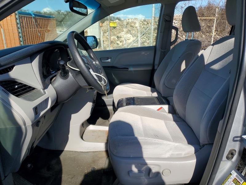 2017 Toyota Sienna მანქანა იყიდება აუქციონზე, vin: 5TDKZ3DC6HS808544, აუქციონის ნომერი: 47613726