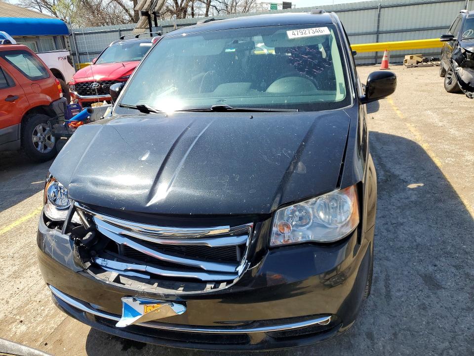 47927346 :رقم المزاد ، 2C4RC1BG3DR776312 vin ، 2013 Chrysler Town & Country مزاد بيع