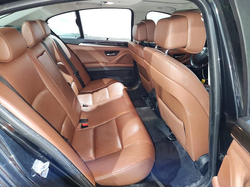 2011 Bmw 5 Series მანქანა იყიდება აუქციონზე, vin: WBAFU7C58BC876733, აუქციონის ნომერი: 47001126
