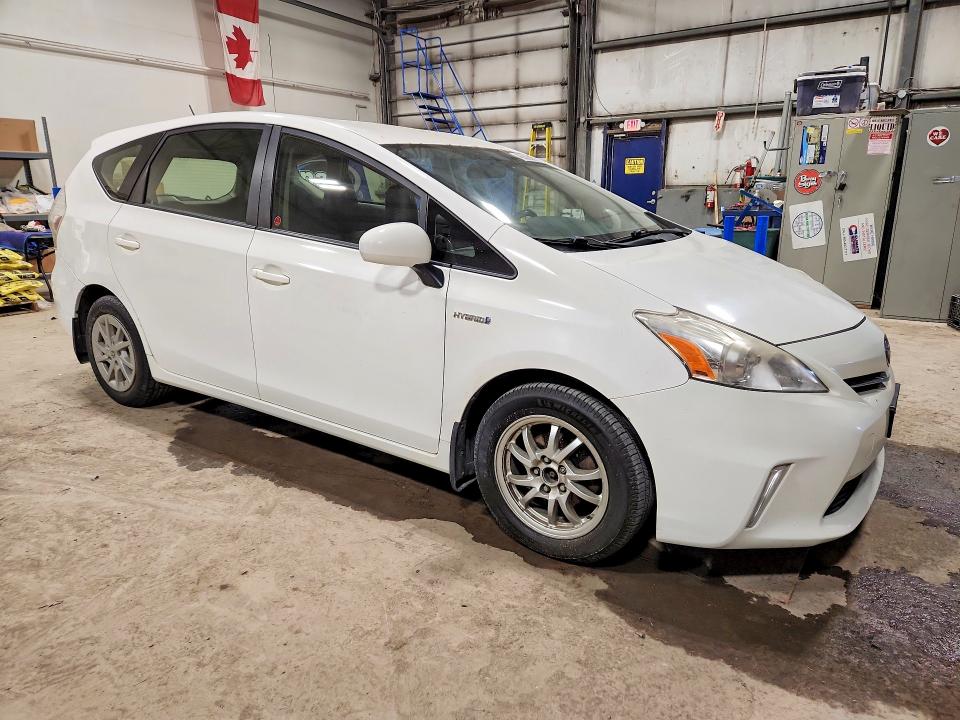 Продажа на аукционе авто 2014 Toyota Prius V, vin: JTDZN3EU1EJ007319, номер лота: 45592496