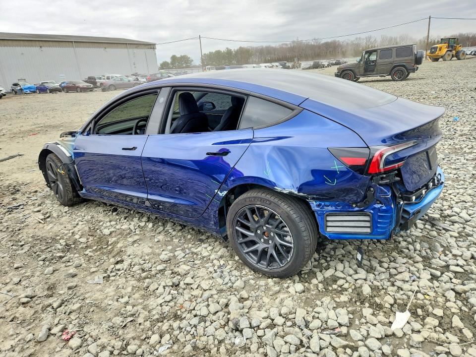 Продажа на аукционе авто 2024 Tesla Model 3, vin: 5YJ3E1EB5RF821852, номер лота: 45683296