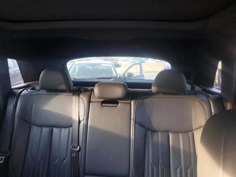 Продажа на аукционе авто 2019 Audi E-tron, vin: WA1VAAGE2KB005762, номер лота: 47081946