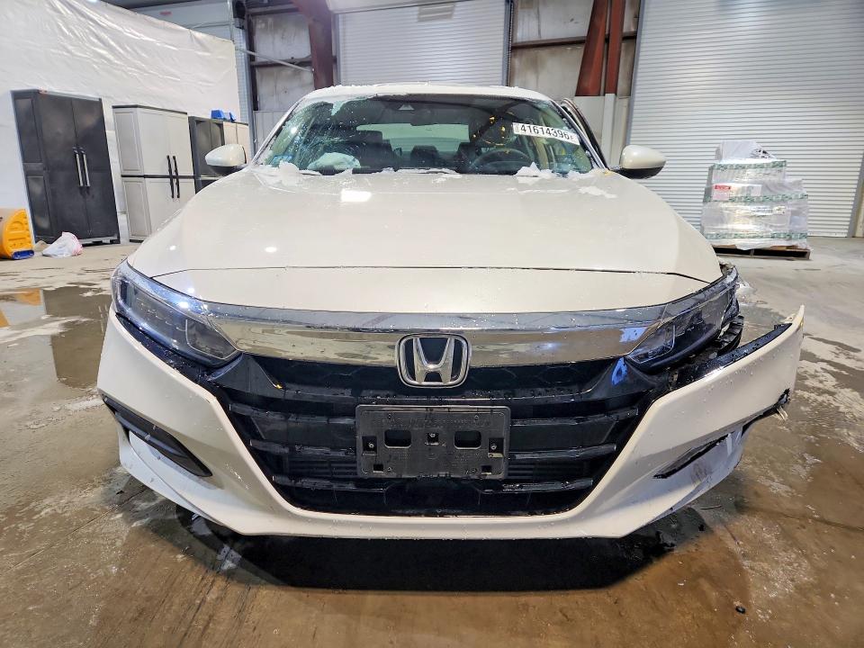 41614396 :رقم المزاد ، 1HGCV1F18LA157487 vin ، 2020 Honda Accord مزاد بيع