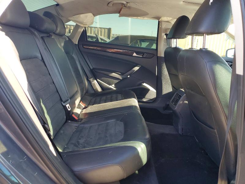 46710806 :رقم المزاد ، 1VWCV7A34FC010017 vin ، 2015 Volkswagen Passat مزاد بيع